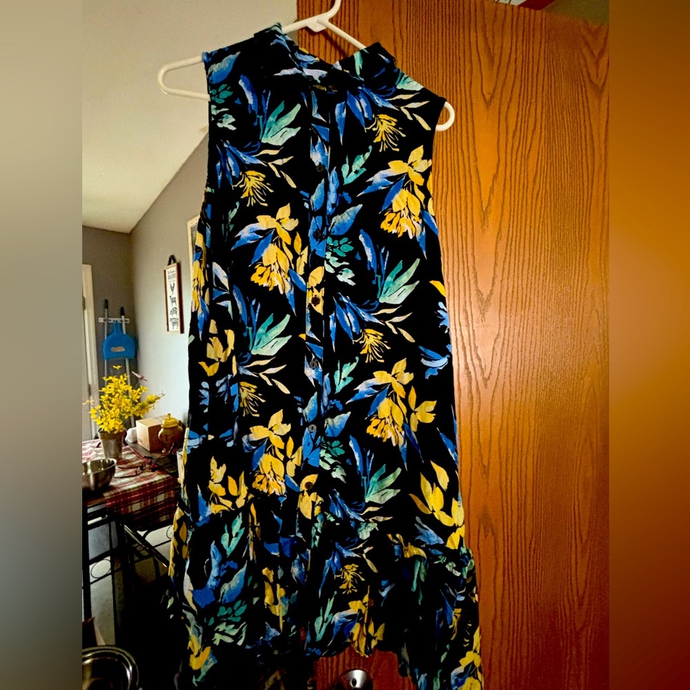 Women’s size medium time and true floral dress